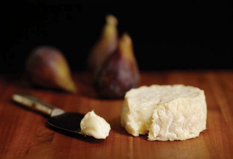 <strong>Otentique from Juniper Grove Farm</strong> is the mildest of Juniper Grove’s mold ripened cheeses. At 10 weeks of age, it is fully ripe. Pair it with Sokol Blosser’s Evolution 16th Edition.