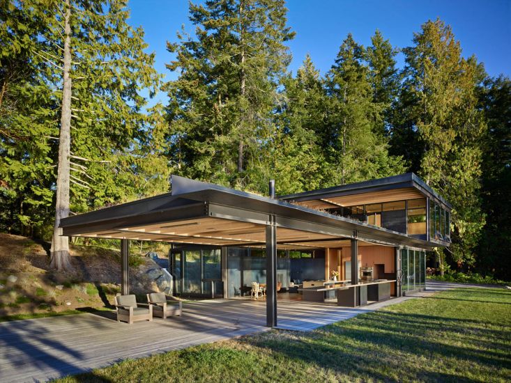 <strong>Pole Pass Retreat</strong><br />
San Juan Islands, WA, USA<br />
Design Principal: Tom Kundig<br />
Ben Benschneider / Olson Kundig