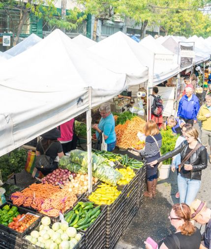 With a walkability score of  73% Downtown Seattle is one of the most vibrant and scenic cities for shopping and supporting local business.