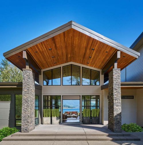 Blondino designed the exterior’s central canopy to align with the peak of Mt. St. Helens.