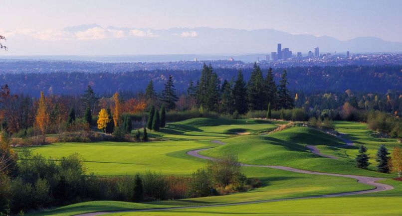 The Golf Club at Newcastle offers golfers stunning views on two 18-hole championship courses.