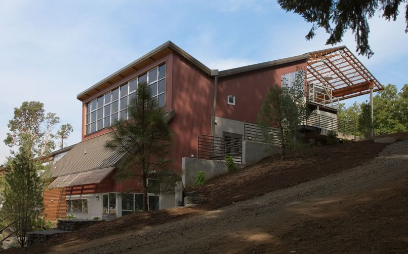 August Cellars’ architect-designed building uses gravity to move wine from the crush pad to the cellar. Photography © Rick Keating.