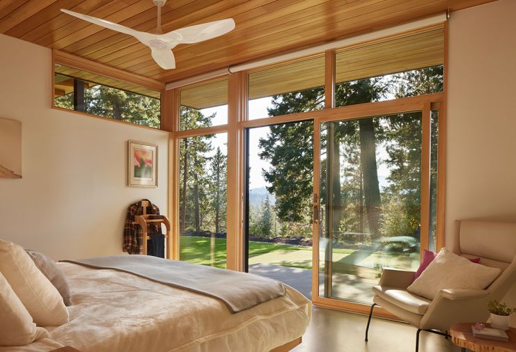 Chadhaus provided the Hanko dining chairs and Hanko “Plinth” bedframe in the main bedroom.