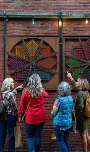 Explore the charming and unique Bend stores in the downtown area including art galleries, gift and specialty shops, antique stores, unique street vendors and farmers markets.