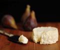 Otentique from Juniper Grove Farm is the mildest of Juniper Grove’s mold ripened cheeses. At 10 weeks of age, it is fully ripe. Pair it with Sokol Blosser’s Evolution 16th Edition.