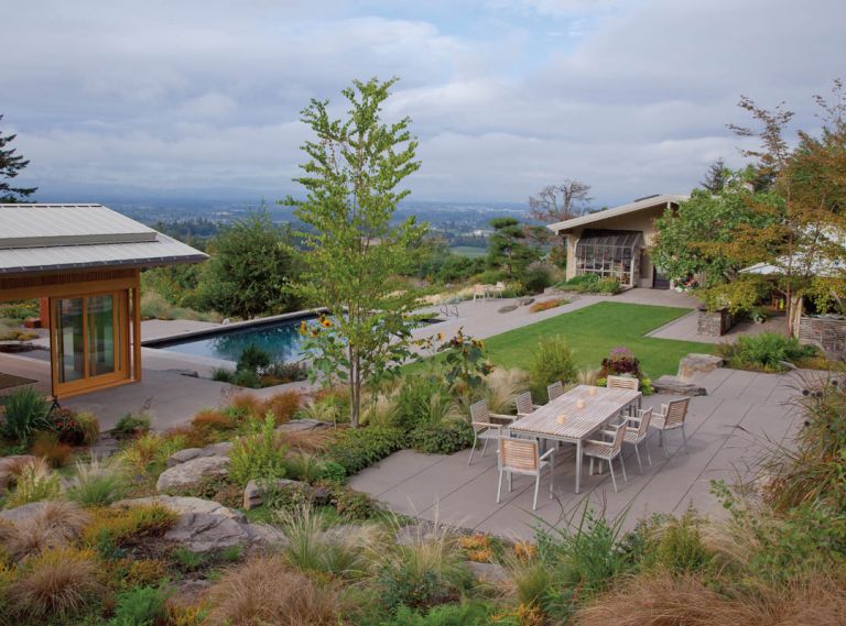 Self-described “strong extroverts,” Maryellen and Michael McCulloch’s patio, pool, and garden are built for entertaining. They regularly host charity dinners and special events on the terrace overlooking the Tualatin Valley and Coast Range, and Maryellen leads meditation walks through the revitalized lower pasture. Their garden was designed by a team of Northwest garden luminaries: Ann Lovejoy, Beth Holland, Laura Crockett, Eamonn Hughes, and John Greenlee.