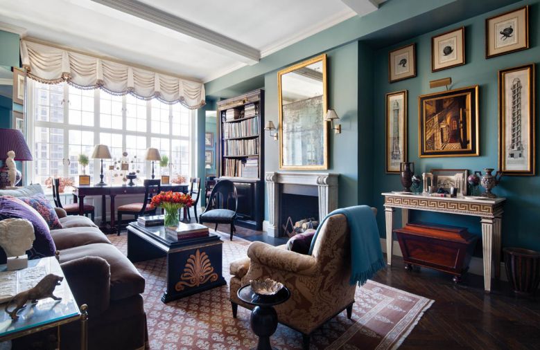 Hampton’s living room in New York blends European antiques, Grand Tour artwork and her own furniture designs.