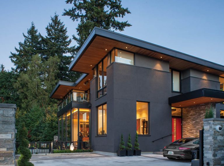 Scott Edwards Architecture designed this 6,500 square foot home in Portland’s West Hills to capture and frame its incredible views of downtown Portland and Mt. St. Helens.