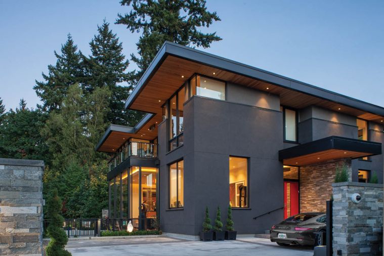 Scott Edwards Architecture designed this 6,500 square foot home in Portland’s West Hills to capture and frame its incredible views of downtown Portland and Mt. St. Helens.